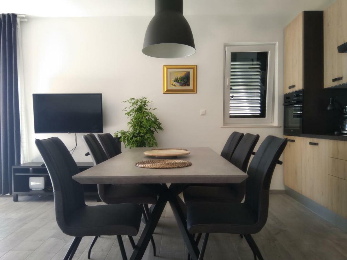 Grace Apartment *